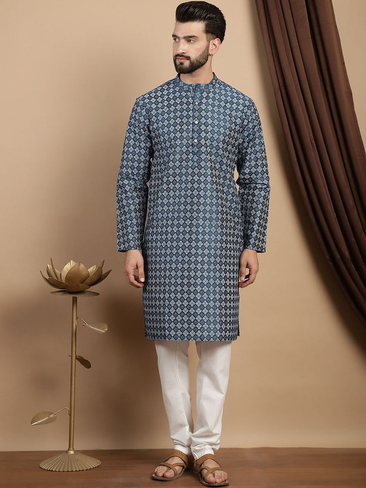 Motif Etnik Anouk Bercetak Kolar Mandarin Lengan Panjang Kurta Lurus dengan Churidar