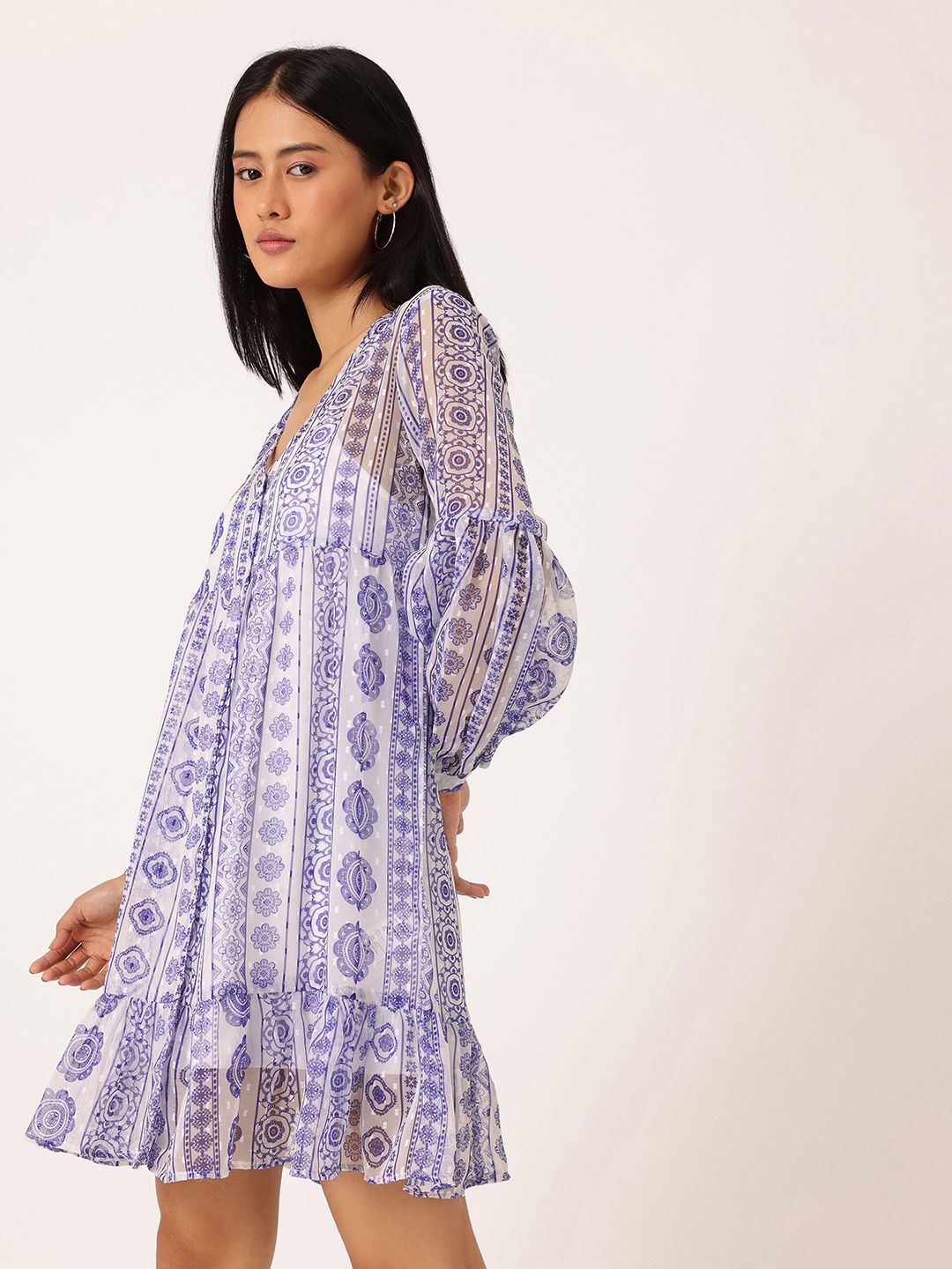 DressBerry Glamorous Chic Printed A-Line Dobby Dress With A Inner Slip