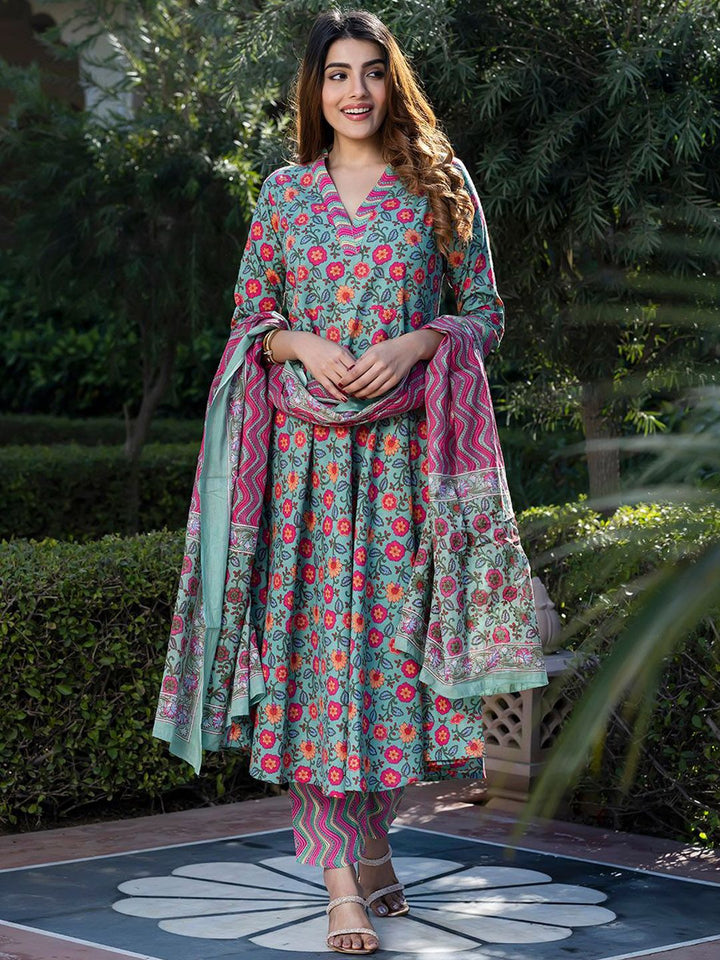 Kalini Wanita Floral Dicetak Kurta Kapas Tulen Biasa Dengan Seluar & Dengan Dupatta