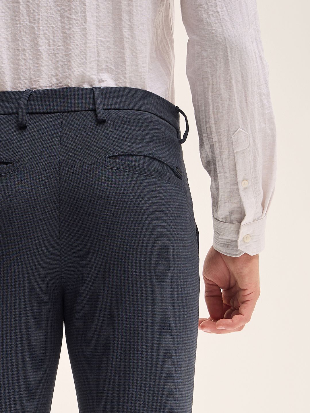 THE BEAR HOUSE Men Mid-Rise Slim Fit Regular Trousers