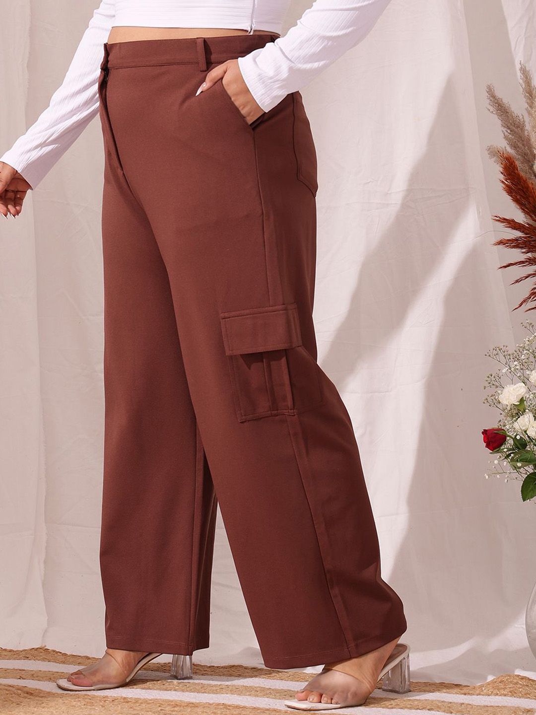CURVY STREET Women Relaxed Straight Fit Cargos Trousers