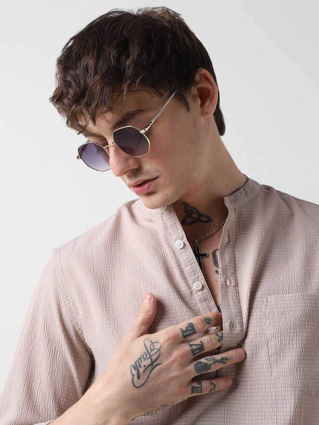 VASTRADO Self Design Mandarin Collar Seersucker Short Straight Kurta