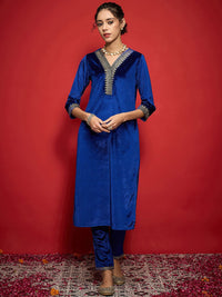 Shae by SASSAFRAS Women Embroidered Grandeur & Majestic Artwork Velvet Kurta
