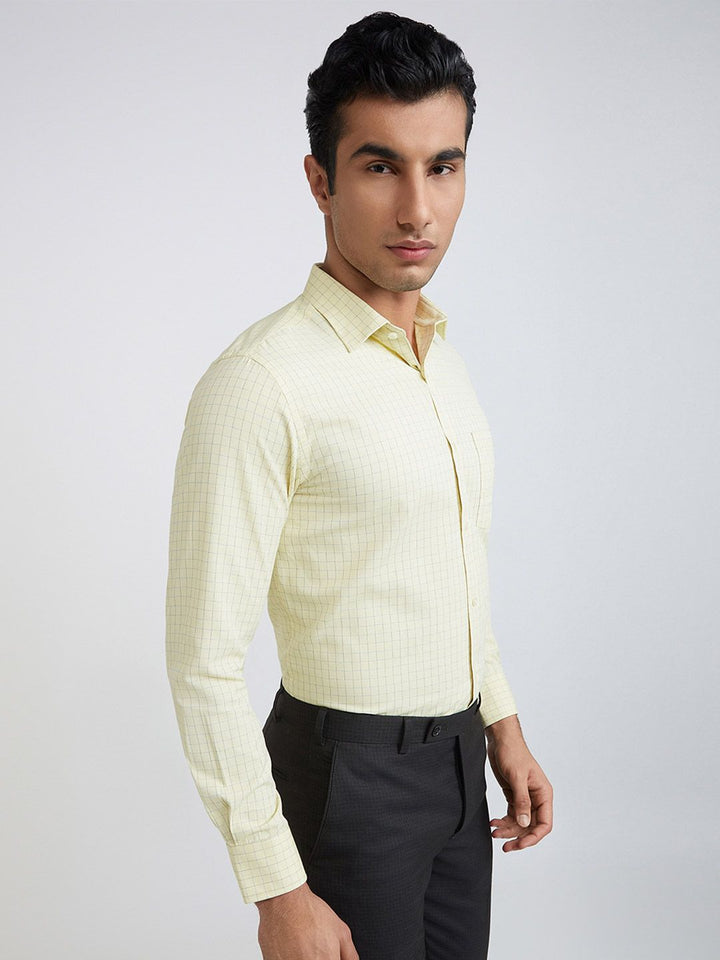 Park Avenue Slim Fit Grid Tattersall Checks Opaque Formal Shirt