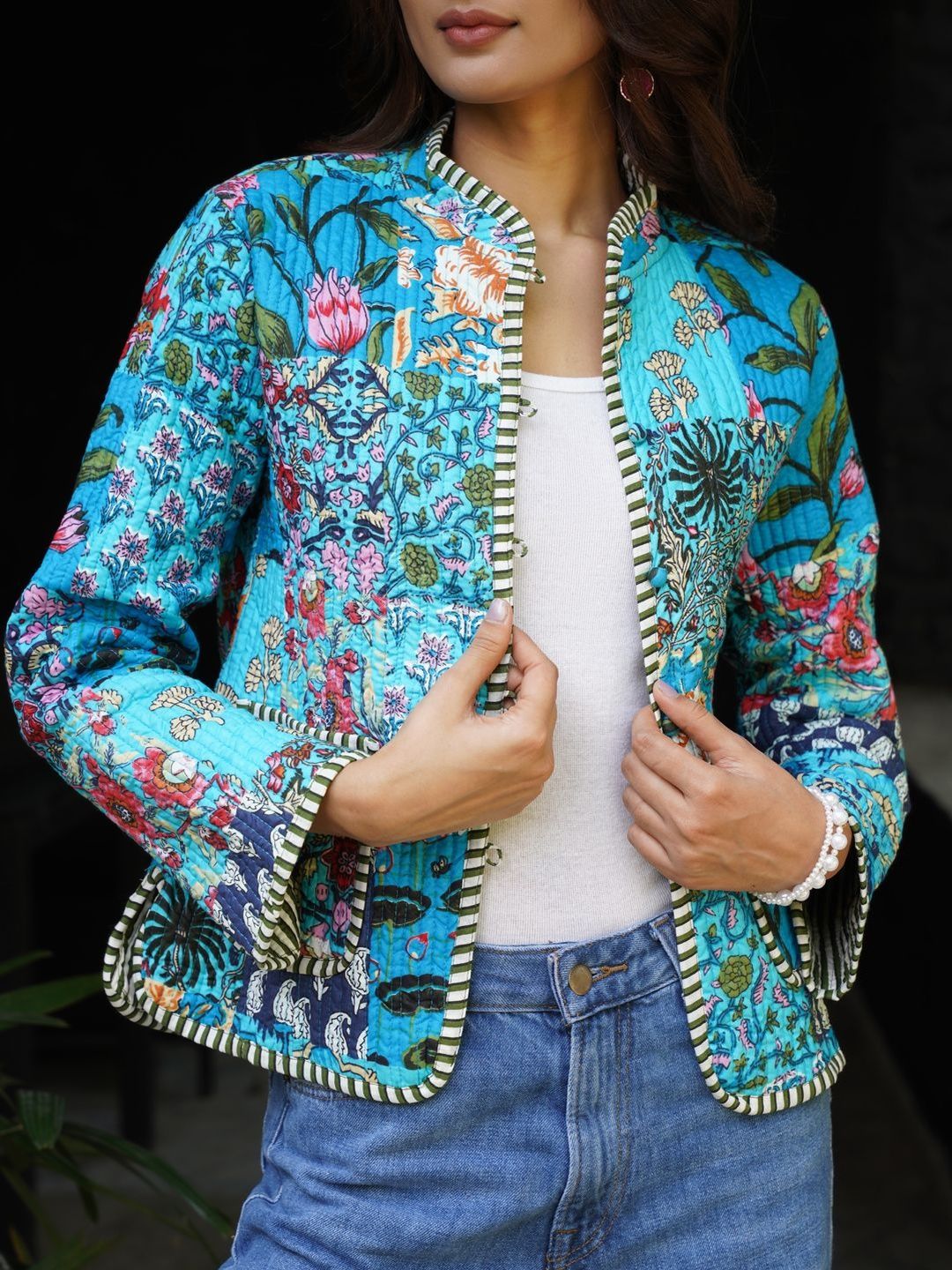 Jaket Quilted Bunga Wanita House of Chikankari