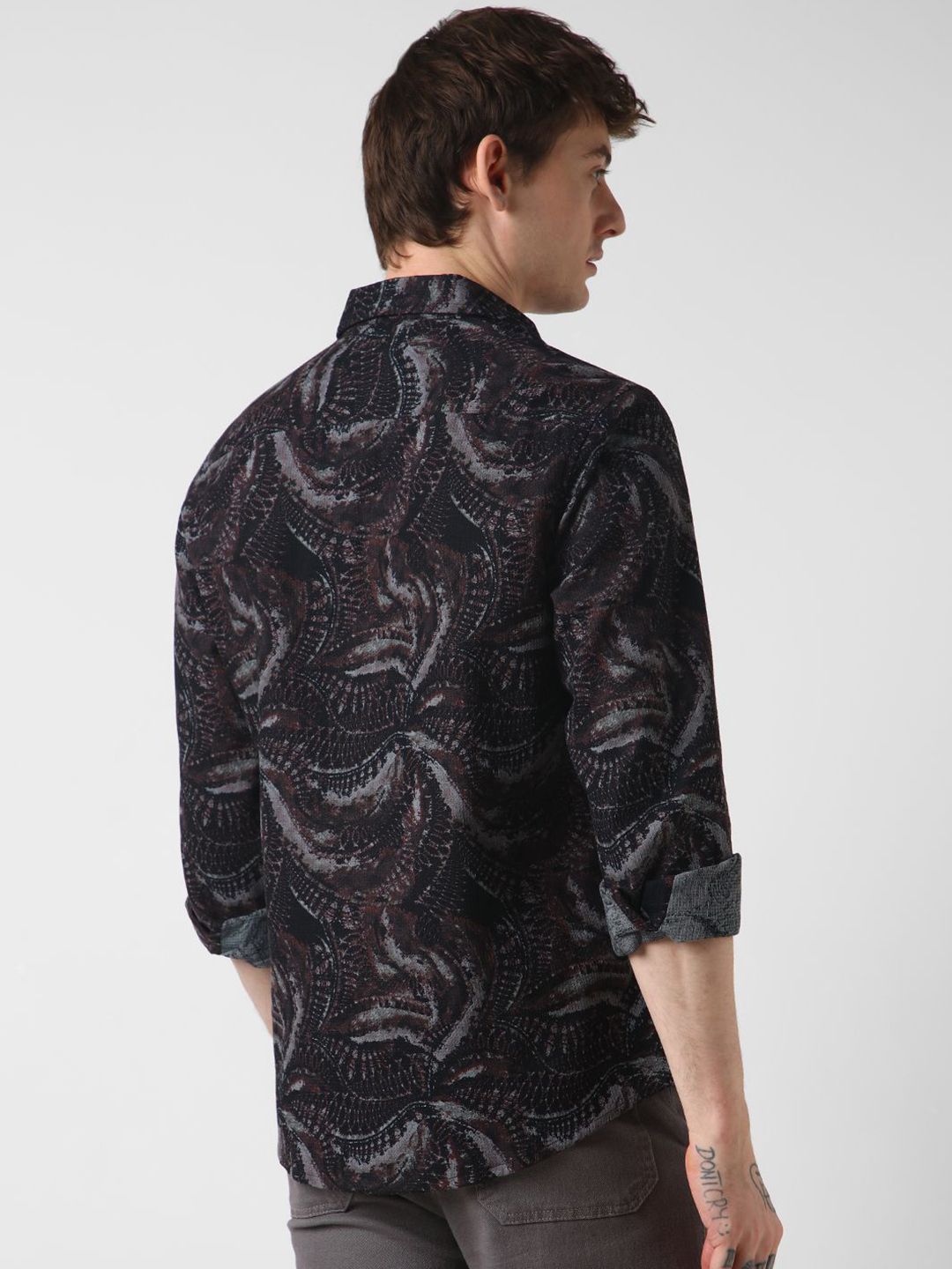 VASTRADO Men Classic Slim Fit Floral Opaque Printed Casual Shirt