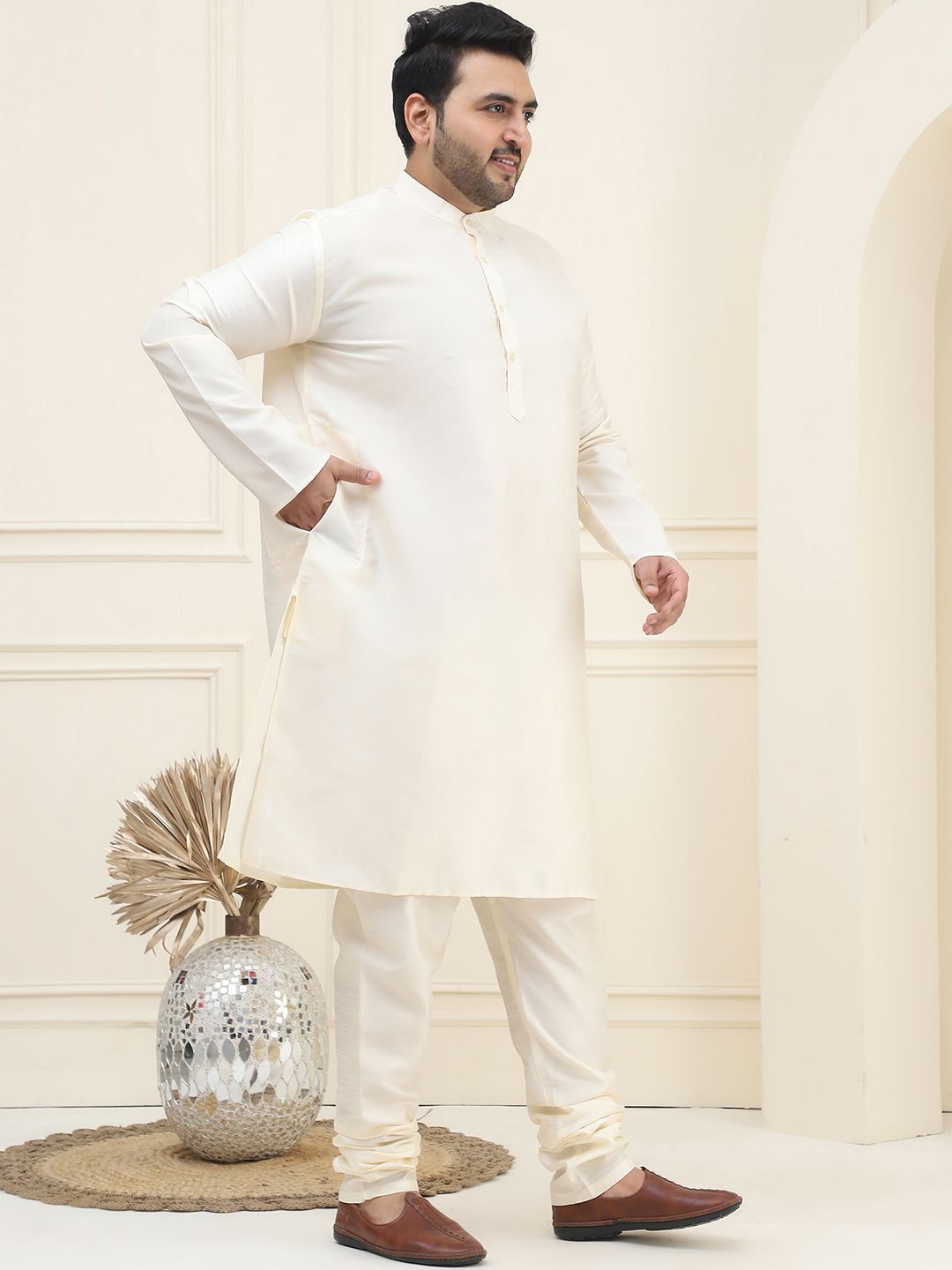 SOJANYA PLUS Plus Size Straight Kurta with Churidar