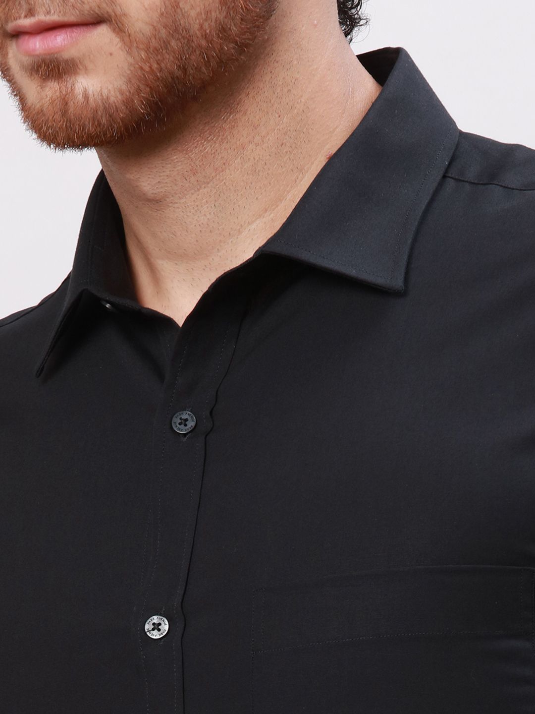 Park Avenue Men Cutaway Collar Solid Cotton Slim Fit Formal Shirt