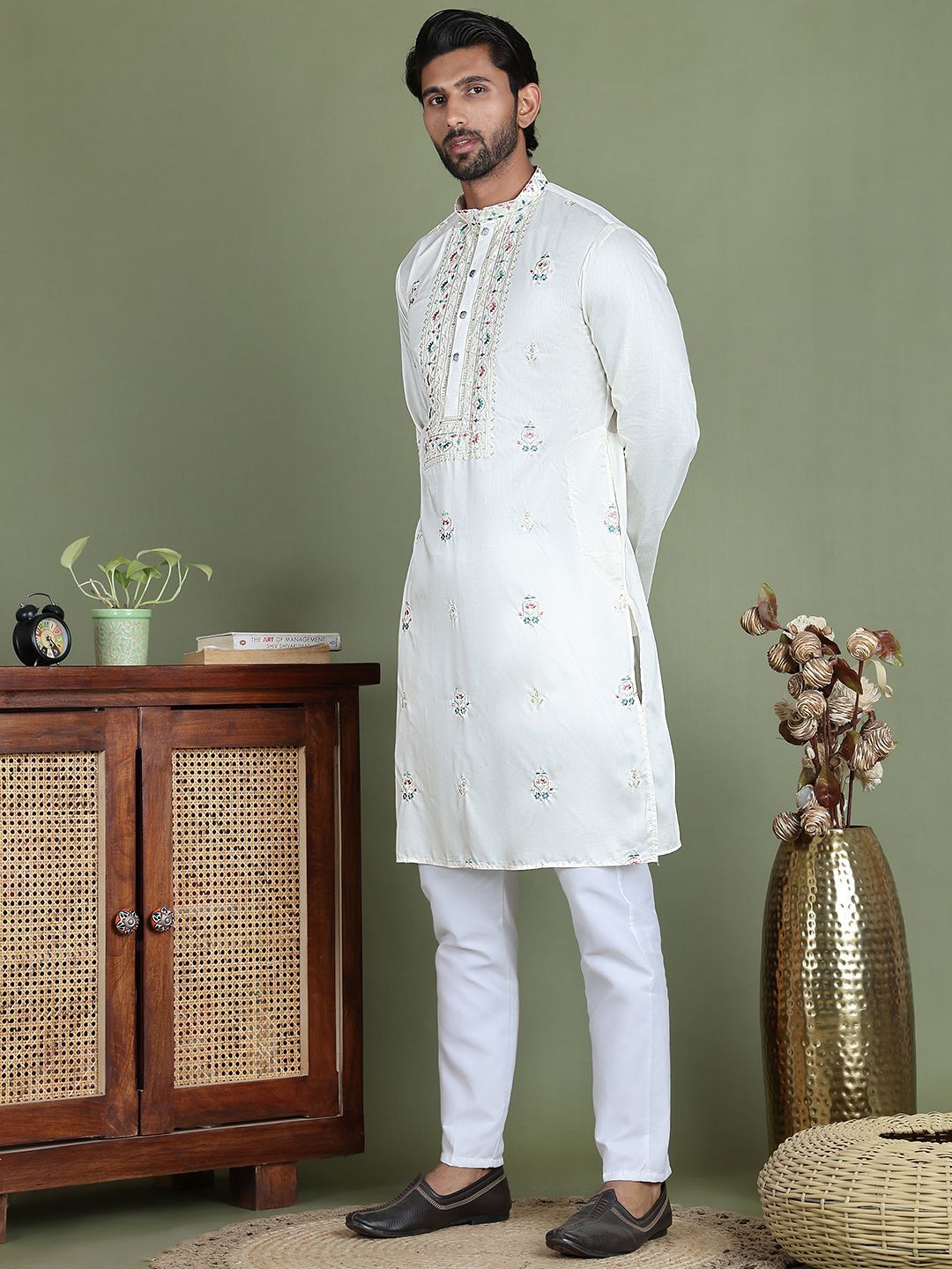 Jompers Ethnic Motifs Printed Sequined Embellished Straight Kurta with Trouser