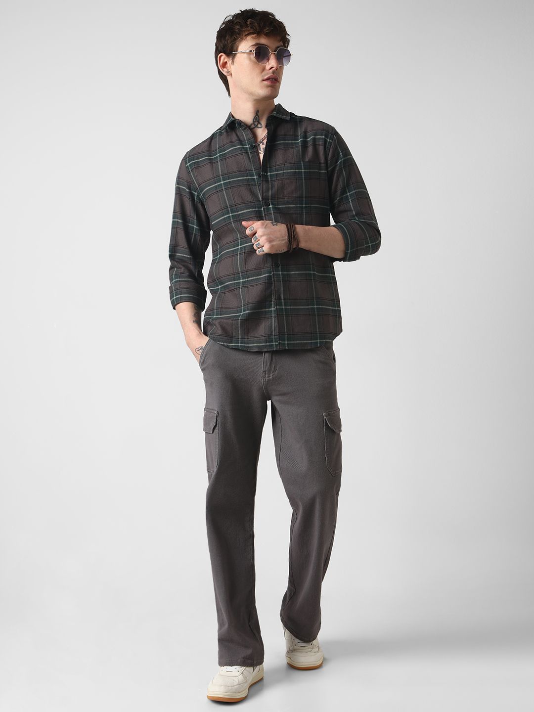 VASTRADO Men Classic Slim Fit Tartan Checks Casual Shirt