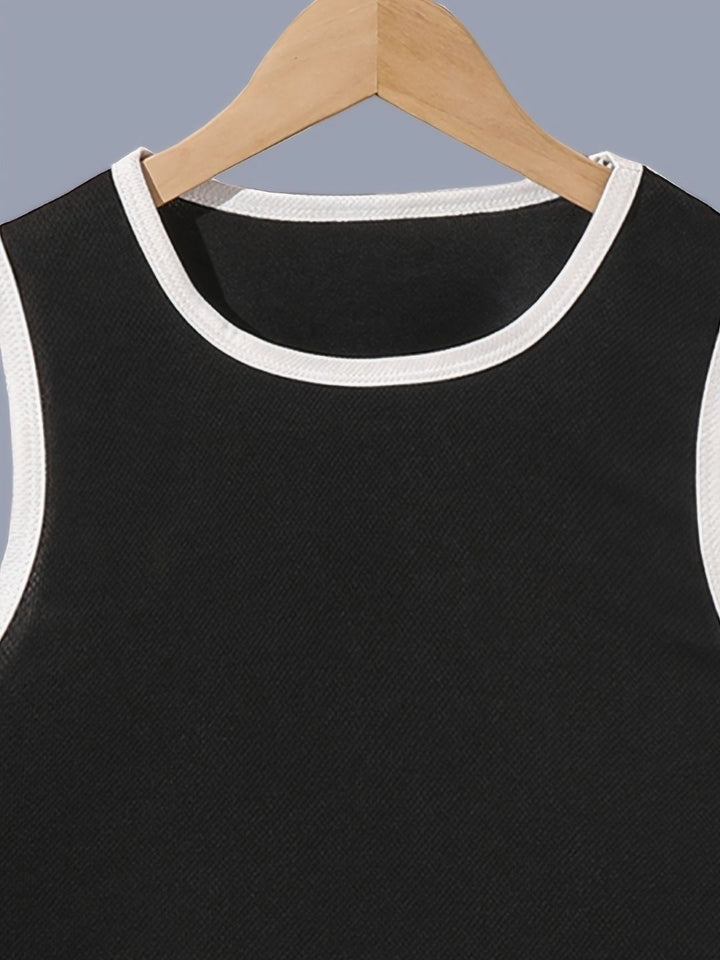 YK Girls Typography Printed Round Neck T-shirt