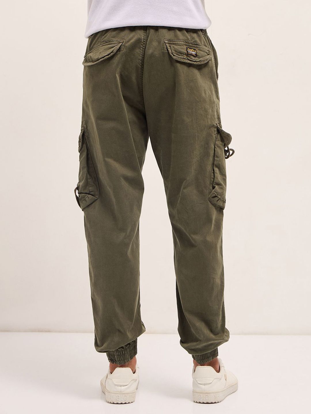 THE BEAR HOUSE Men Slim Fit Cargos Trousers