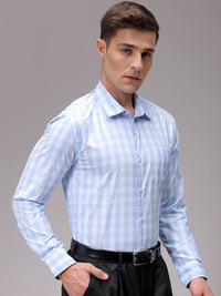 The Indian Garage Co. X Luxe Men Slim Fit Opaque Checked Formal Shirt