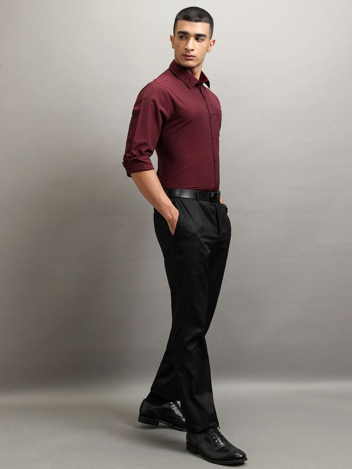 Highlander Men Burgundy Solid Formal Slim Fit shirt