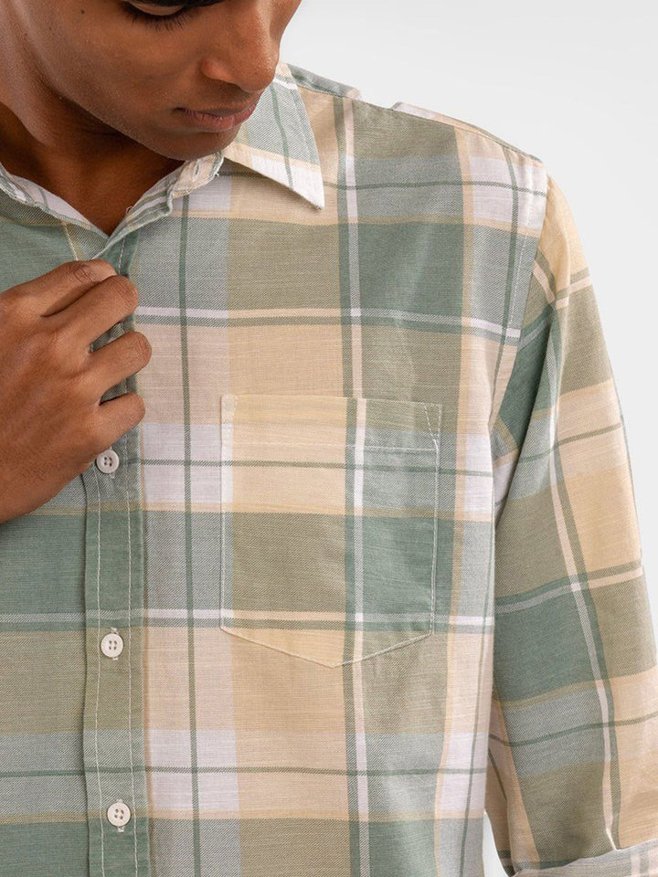 Eszett Checked Spread Collar Cotton Linen Long Sleeves Shirt