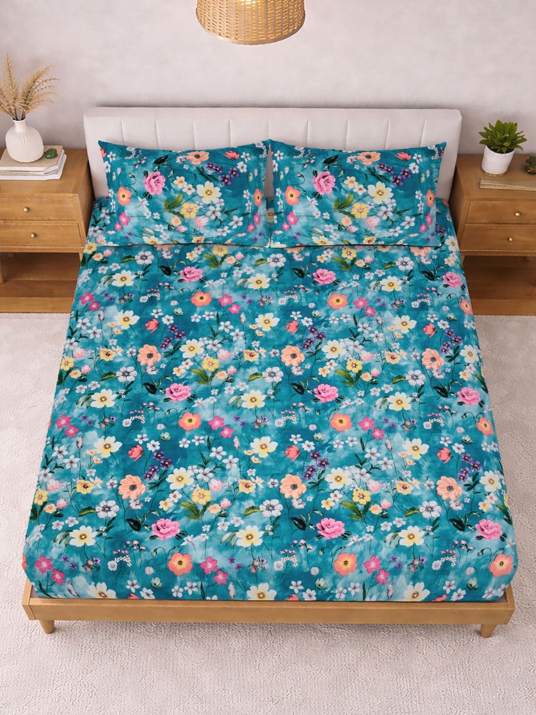 KLOTTHE Blue & Pink Printed 300 TC Double Bedsheet With 2 Pillow Covers- 2.5 m x 2.25 m