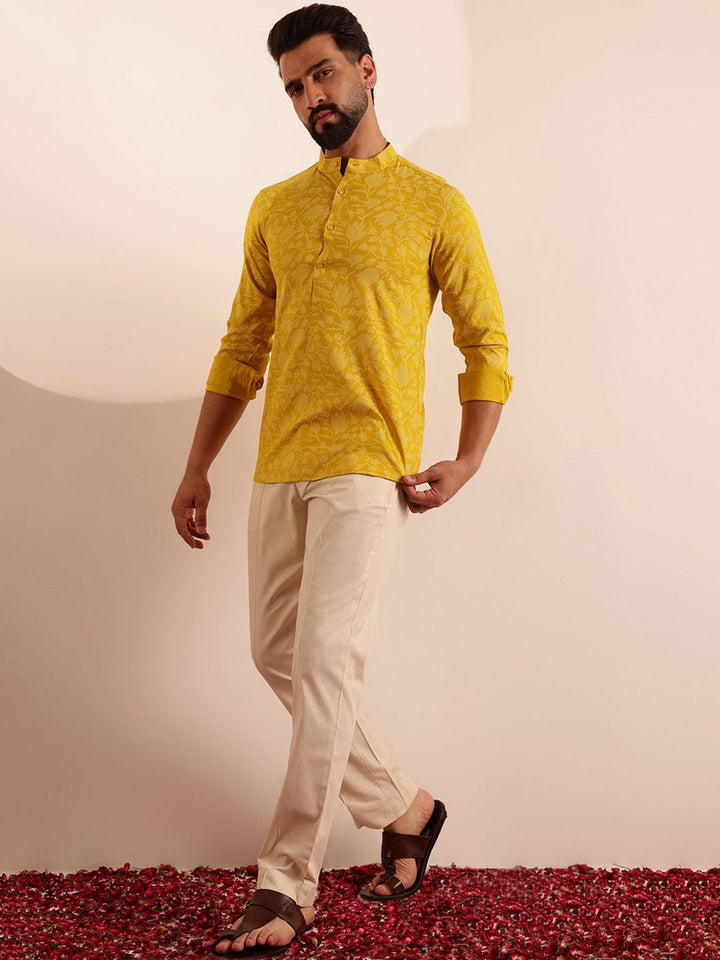 Anouk Men Floral Printed Kurta Pendek