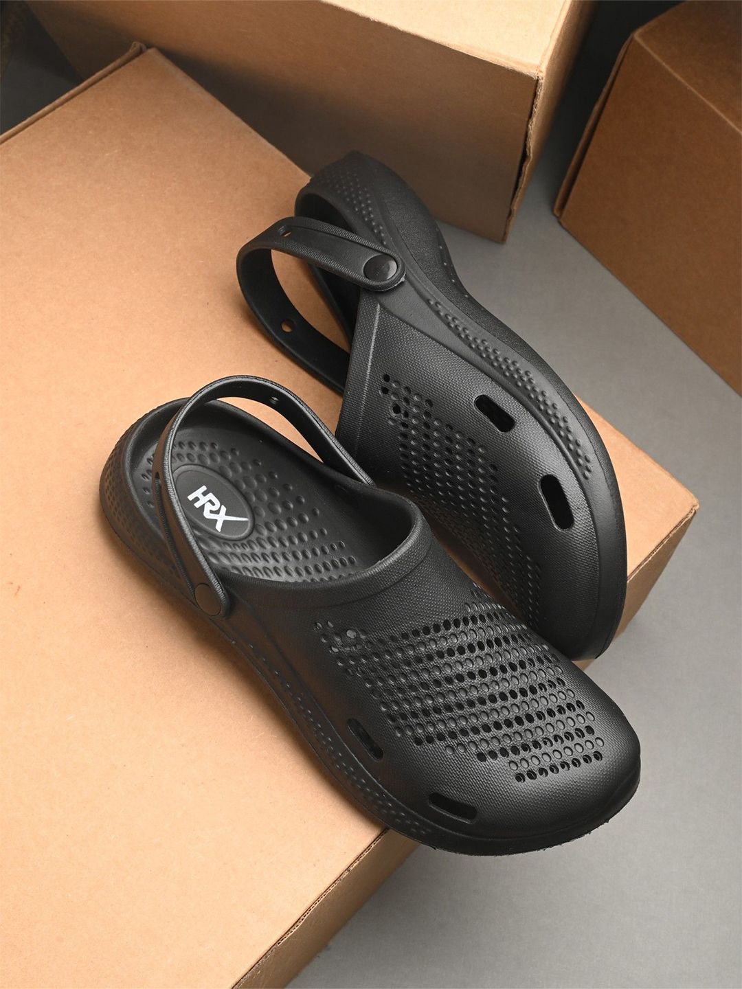 HRX by Hrithik Roshan Men Black Self Design Rubber Clogs