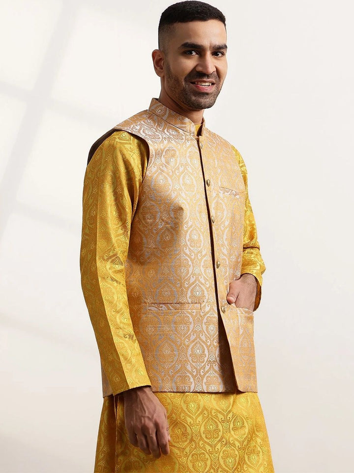 Jaket Nehru Brocade Rekaan Tenunan Anouk