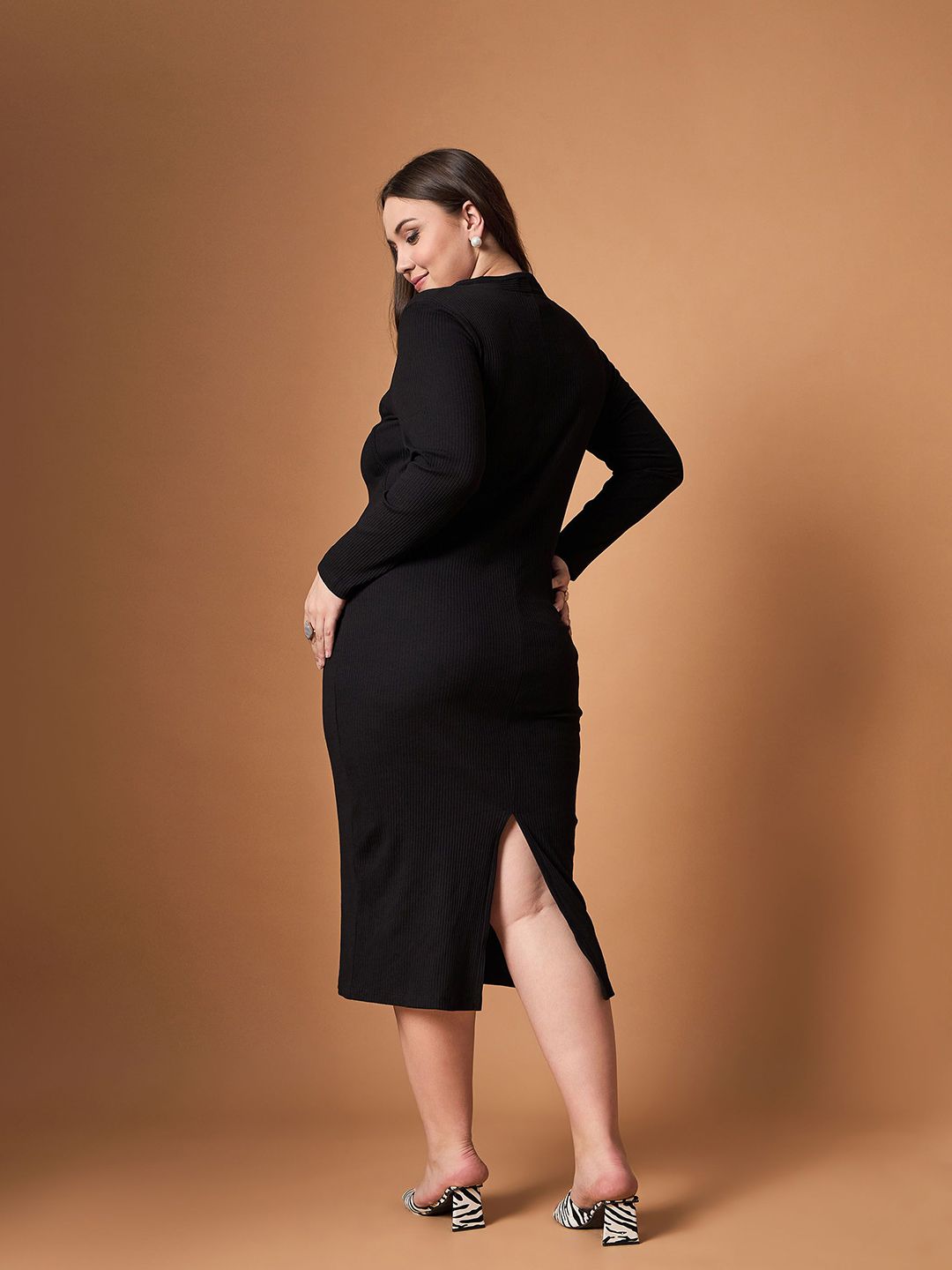 SASSAFRAS Curve Bodycon Midi Dress