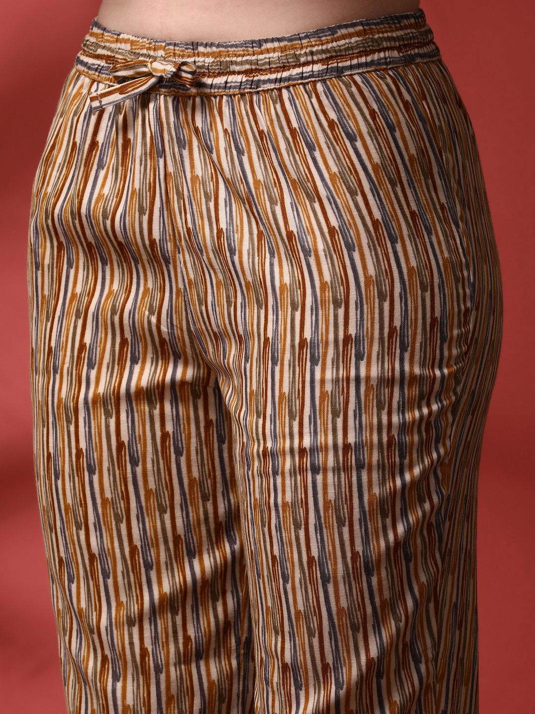 Anouk Floral Printed Mandarin Collar Straight Kurta With Trousers