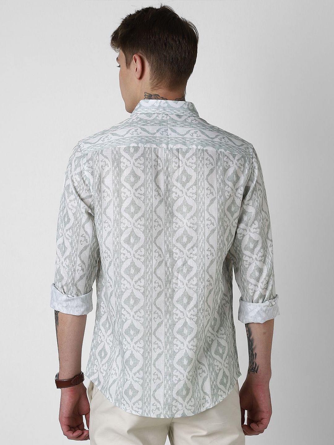 VASTRADO Men Classic Slim Fit Opaque Printed Casual Shirt