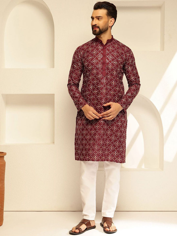 SOJANYA Floral Embroidered Mandarin Collar Thread Work Cotton Silk Straight Kurta