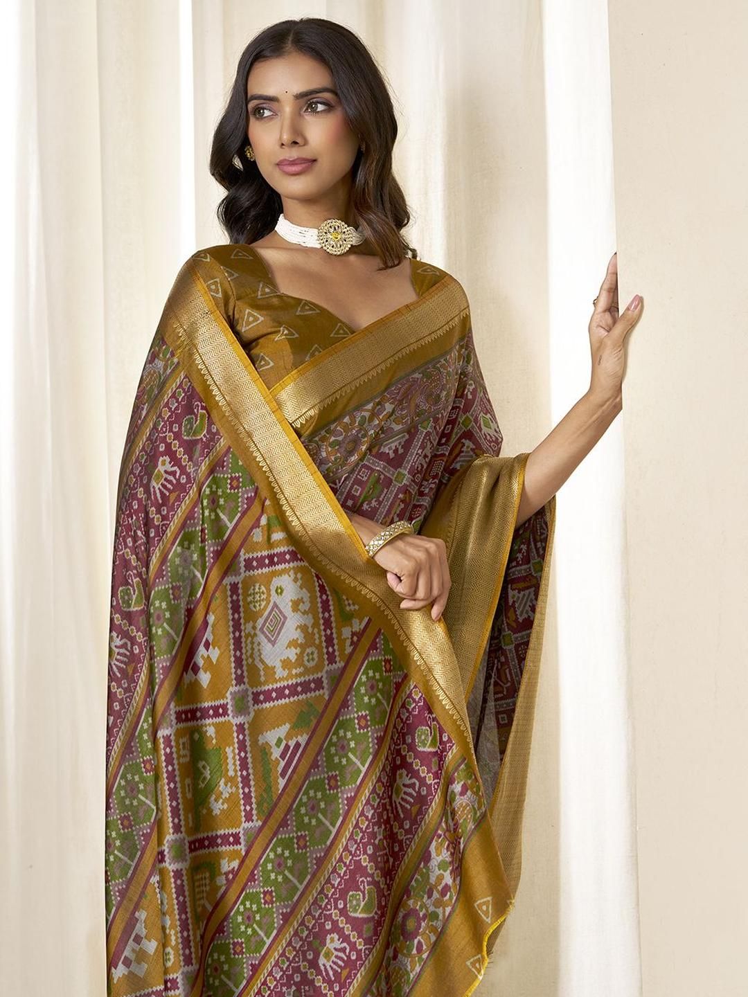 Kalini Motif Etnik Zari Silk Blend Patola Saree