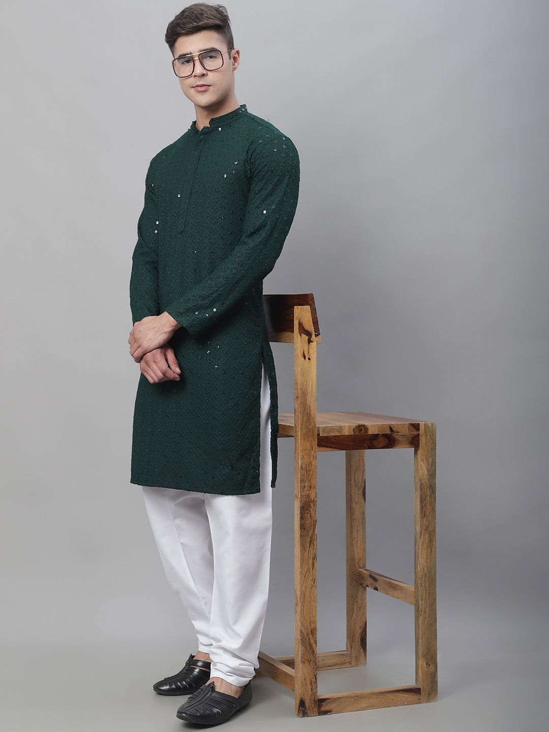 SOJANYA Geometric Embroidered Pure Cotton Kurta With Churidar