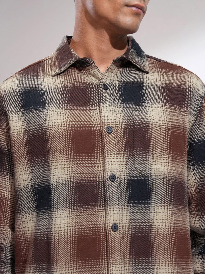 HIGHLANDER Men Comfort Relaxed Fit Cutaway Collar Checked Cotton Casual Shirt