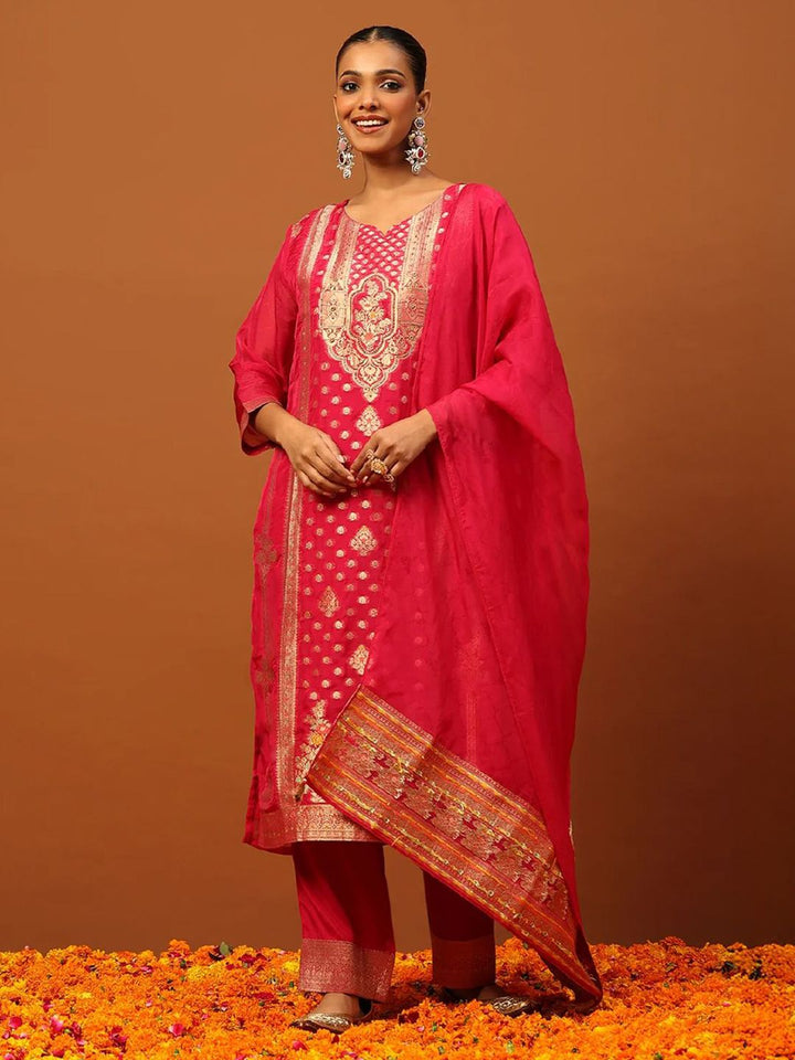 House of Chikankari Women Magenta Organza Hand Embellished Kurta Set