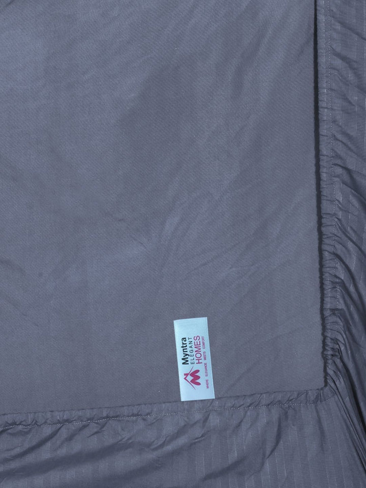 Myntra Elegant Homes Kapas Berjalur Kelabu Tanpa Kedutan 300 TC Cadar King Halus Dipasang dengan 2 Sarung Bantal-250 x 225 sm