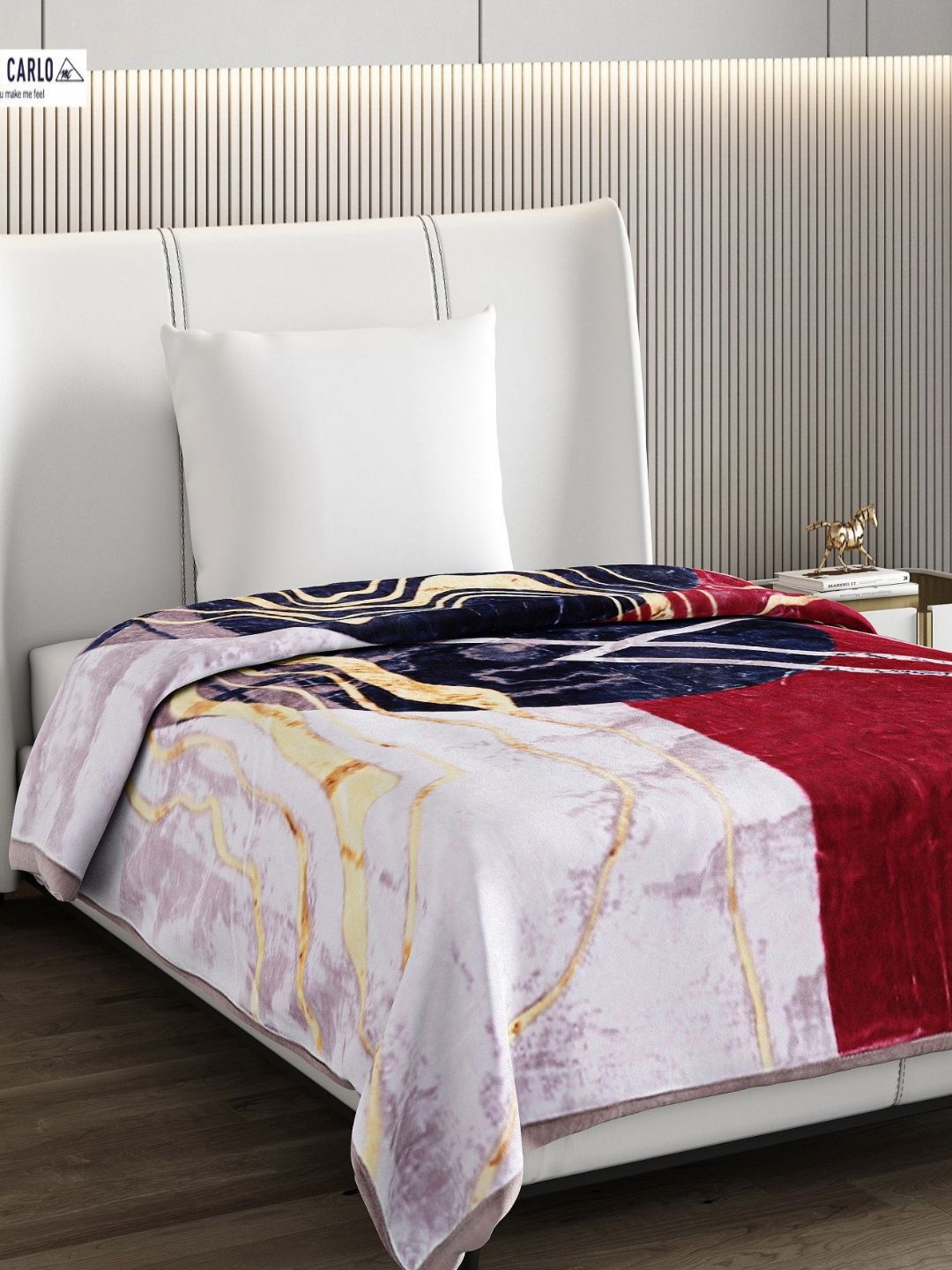 Monte Carlo White & Red Geometric GSM 950 Heavy Winter Single Bed Blanket
