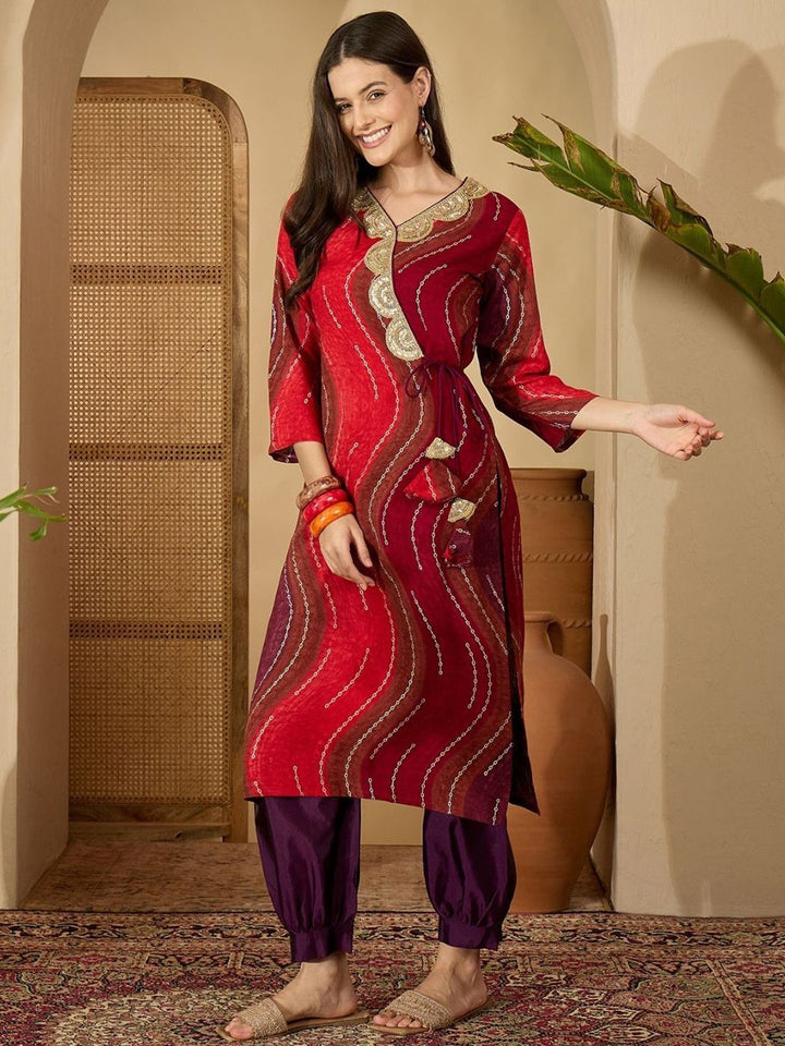 Kalini Wanita Bandhani bersulam v-neck kurta