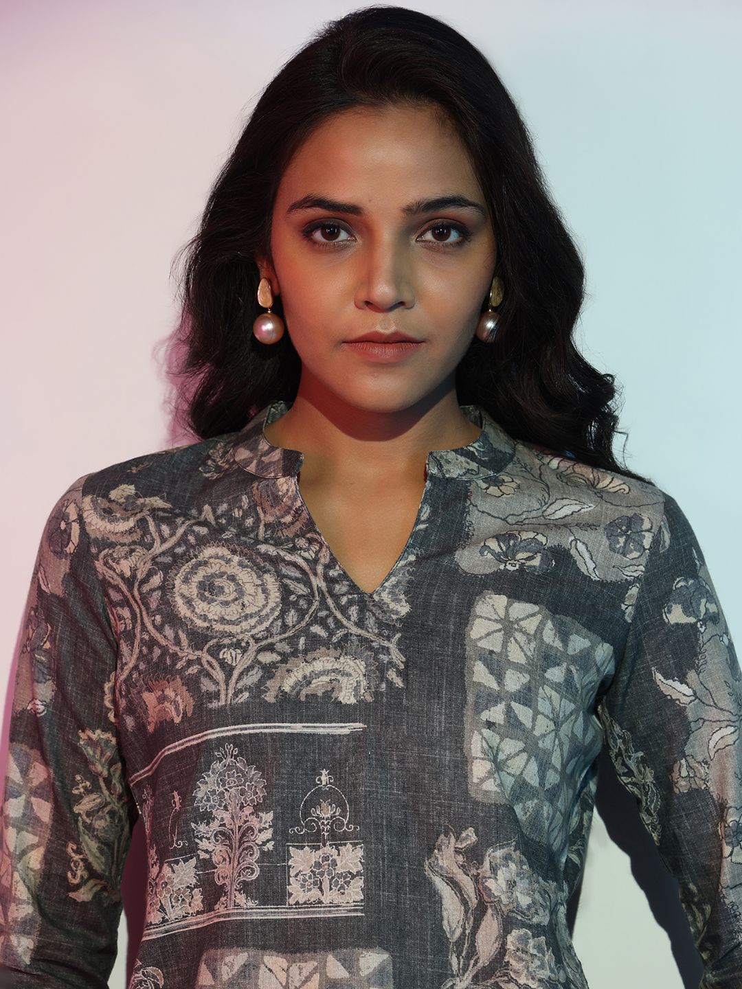 Libas Women Ethnic Printed Mandarin Collar Linen Kurti
