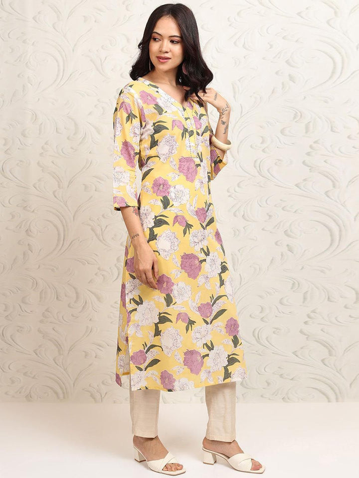 Vishudh Women Floral Printed Sequinned Kurta