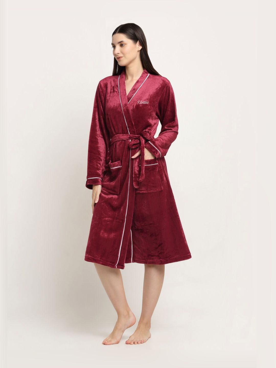 KLOTTHE Red Woolen Long Sleeves Bath Robe With Belt