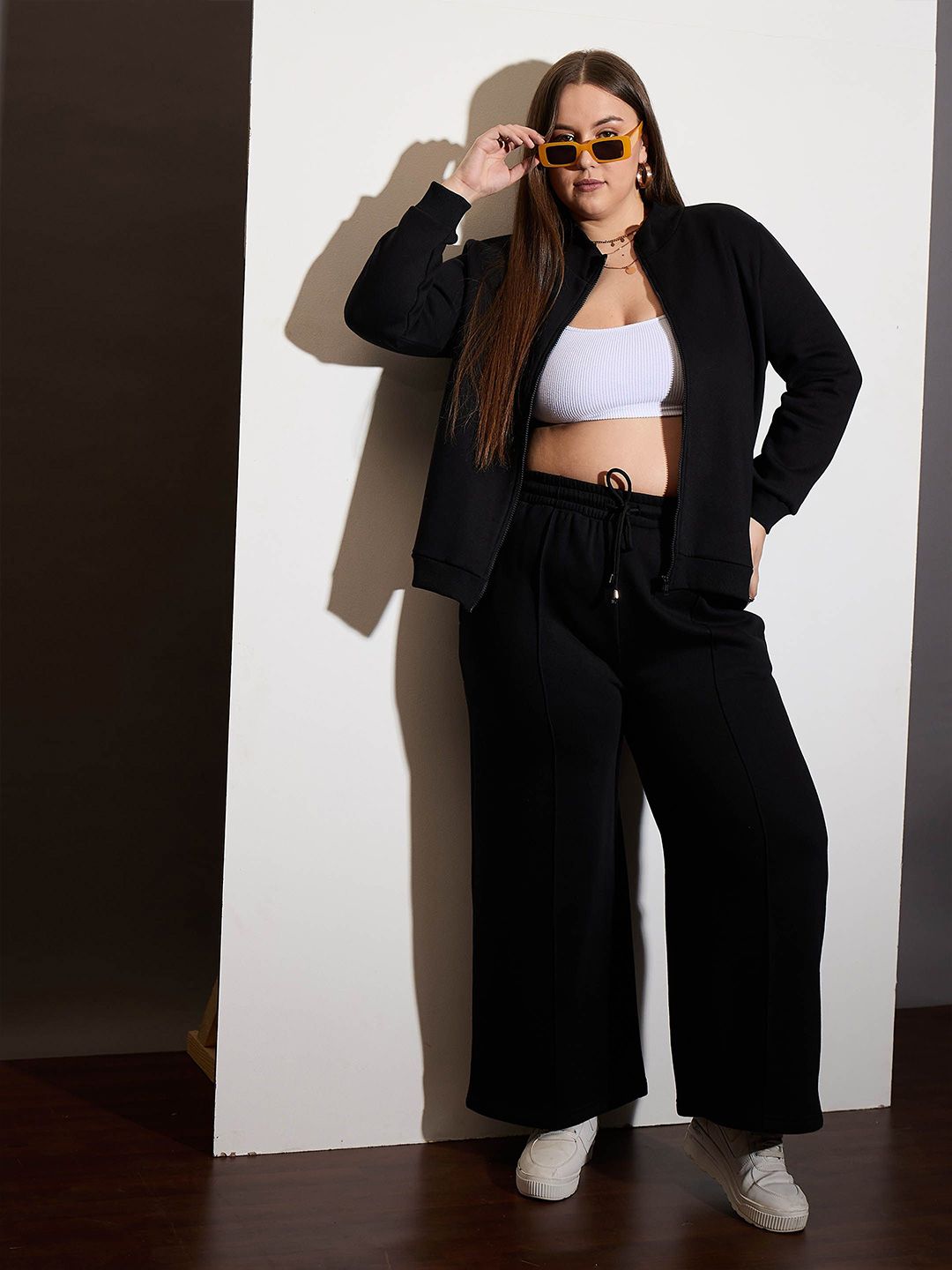 SASSAFRAS Curve Women Plus Size Front-Open Sweatshirt