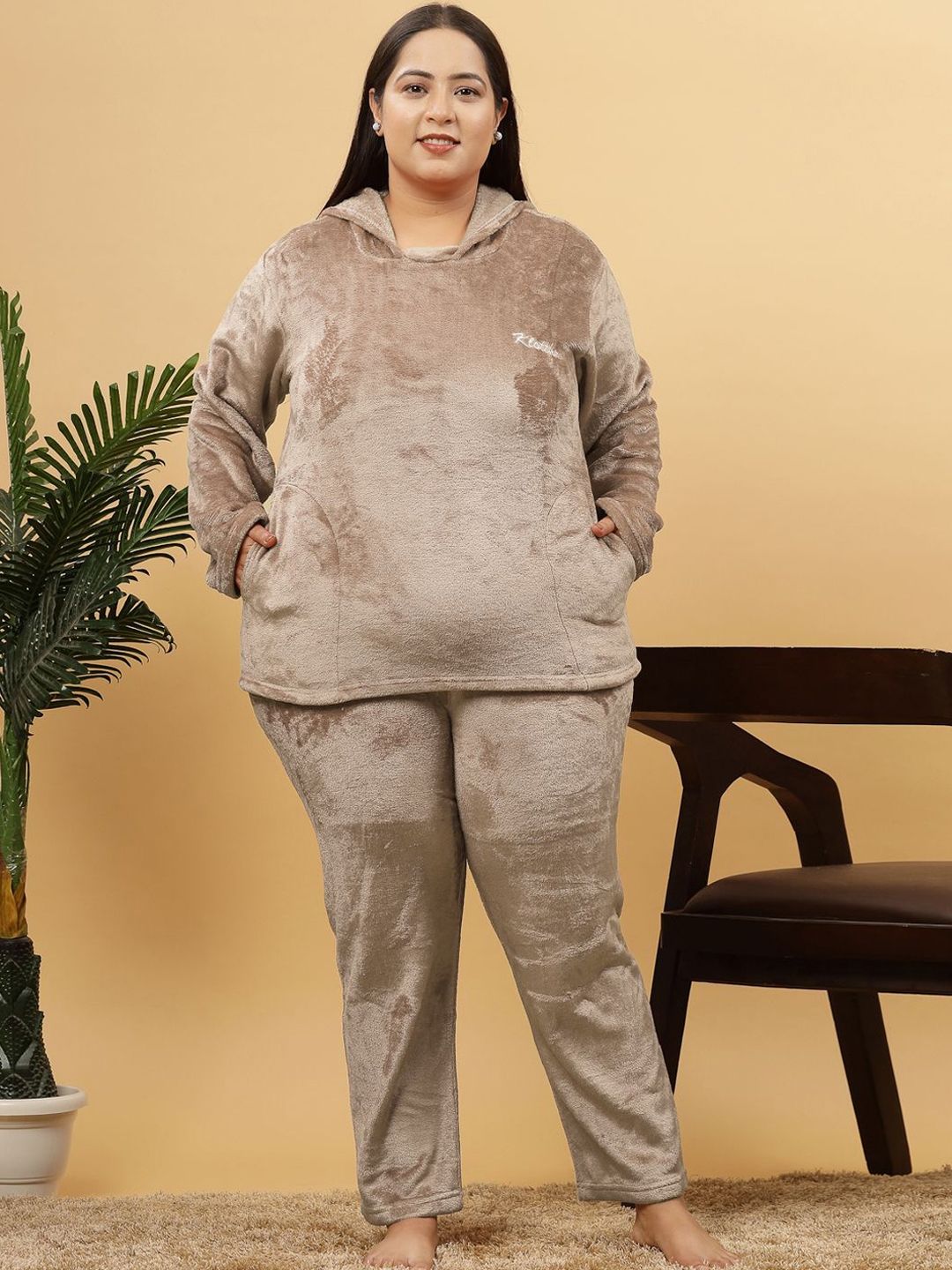 Wanita leher pepejal pepejal ditambah saiz wol berkerudung saman malam