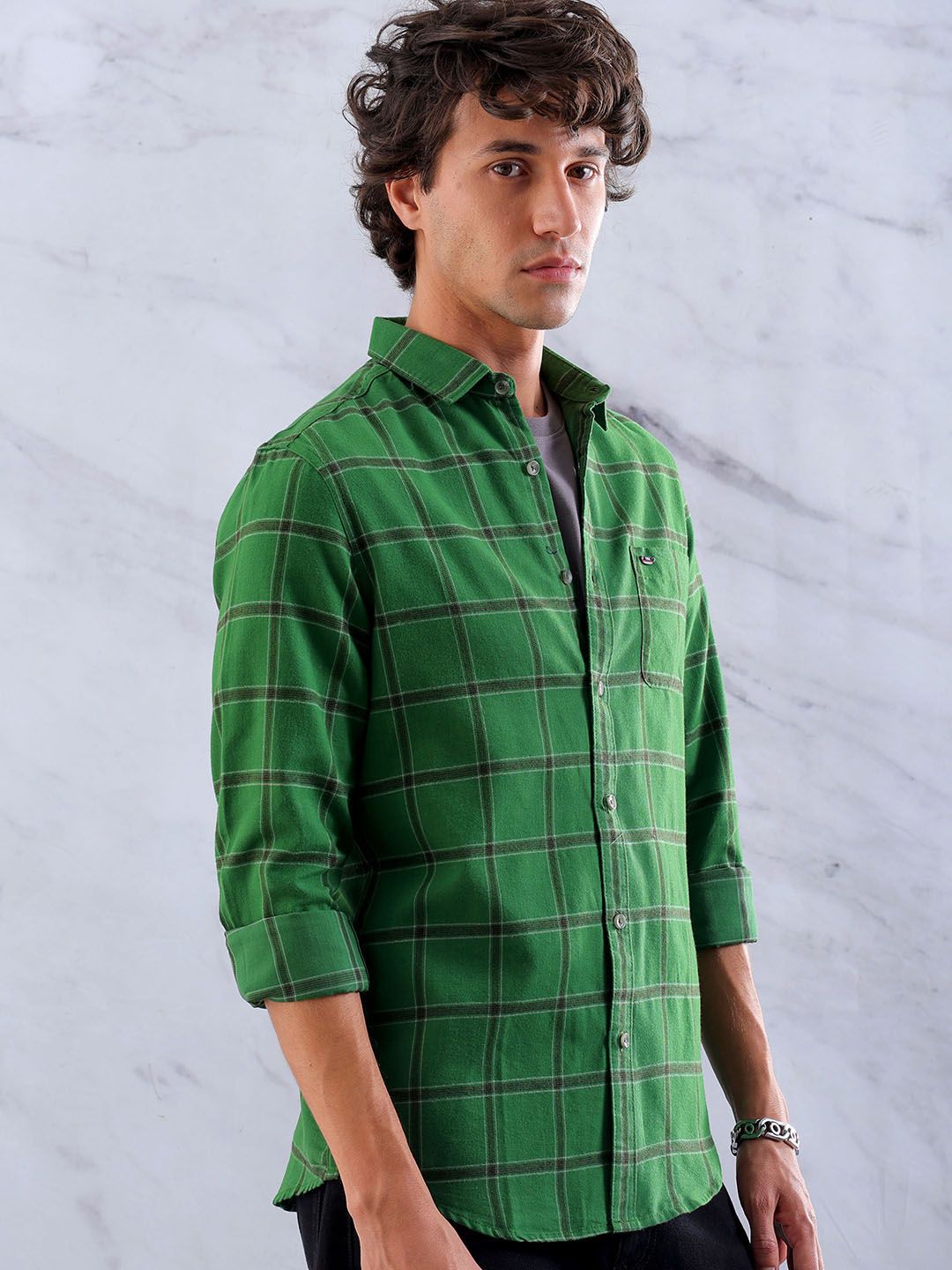 The Indian Garage Co Men Slim Fit Opaque Checked Casual Shirt