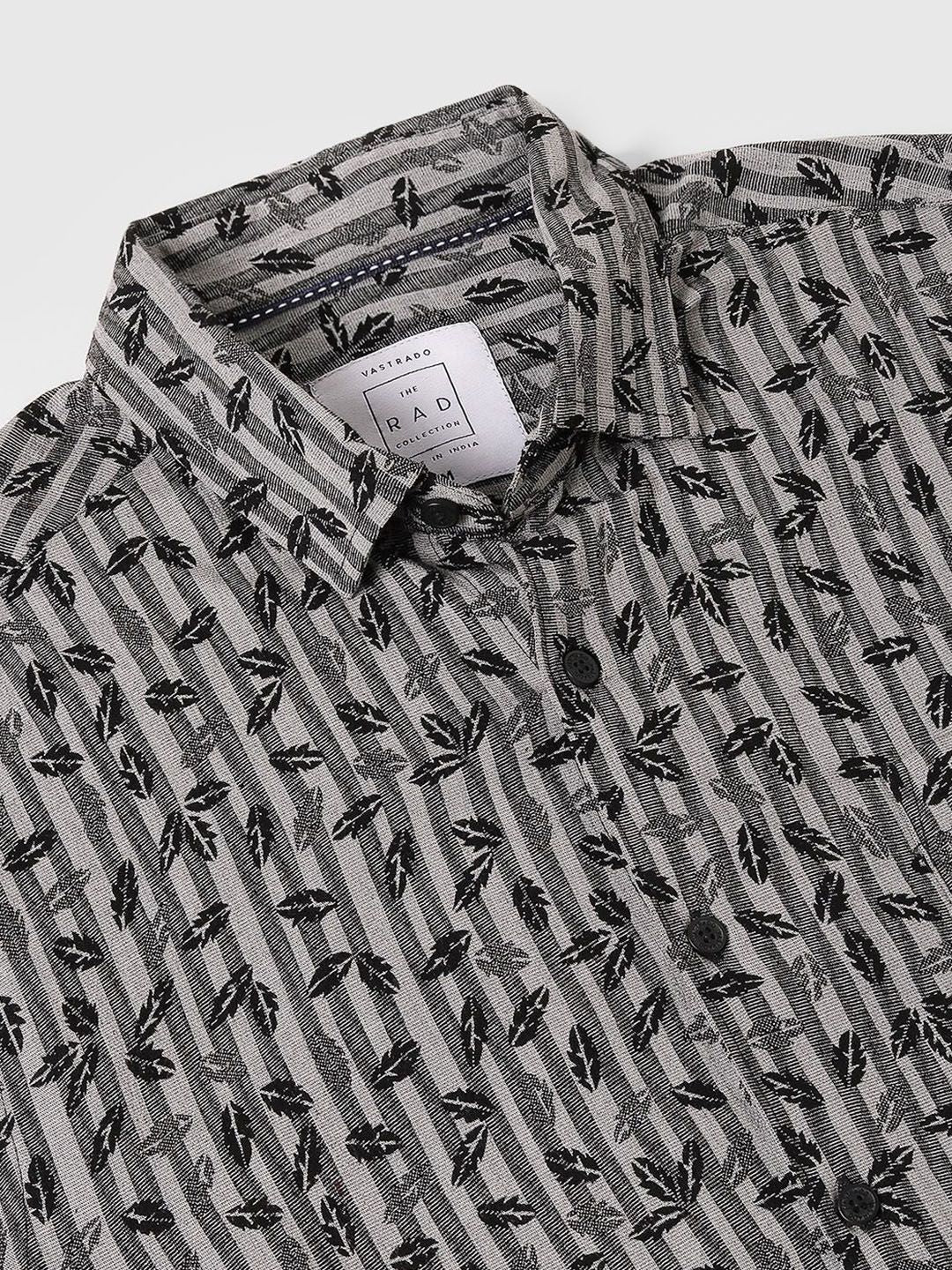 VASTRADO Men Classic Spread Collar Vertical Striped Cotton Slim Fit Casual Shirt