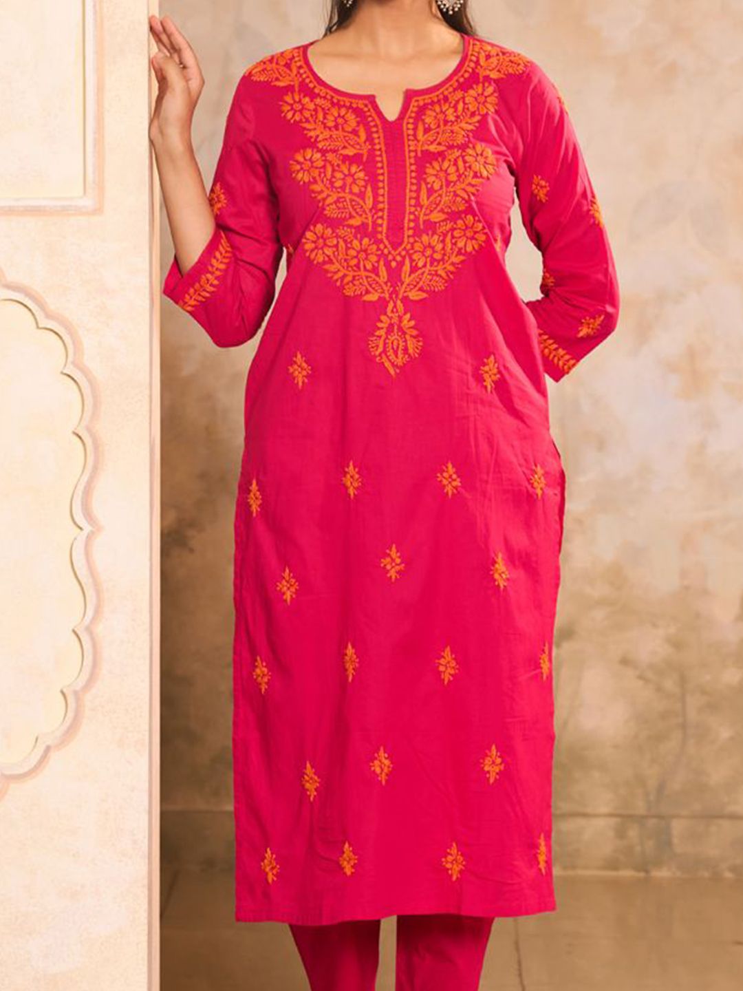 Rumah Wanita Chikankari Magenta Cotton Chikankari Sulam Kurta
