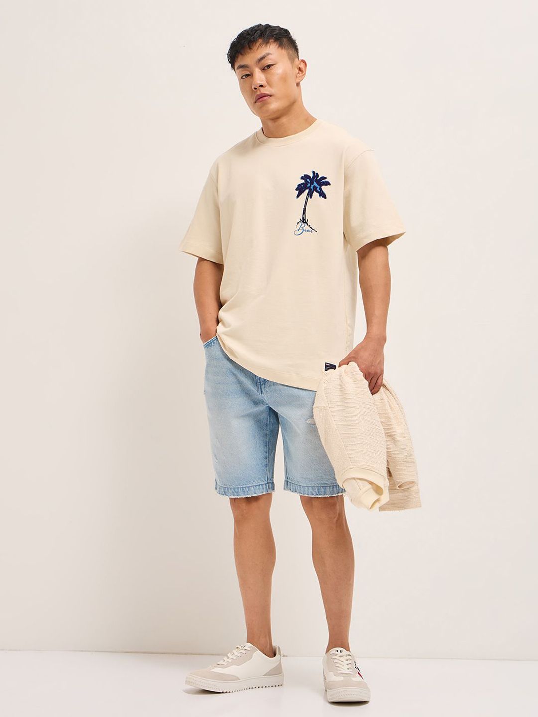 T-Shirt Leher Beruang Lelaki Bear House Graphic Graphic