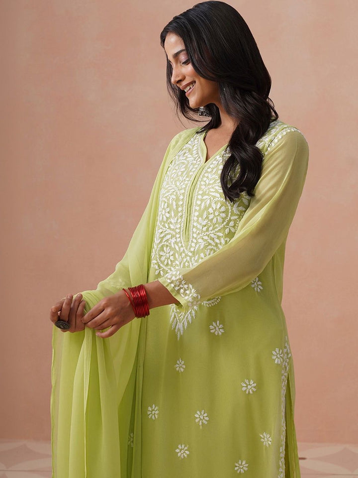 Rumah Wanita Chikankari Kerja Benang Sulam Georgette Kurta