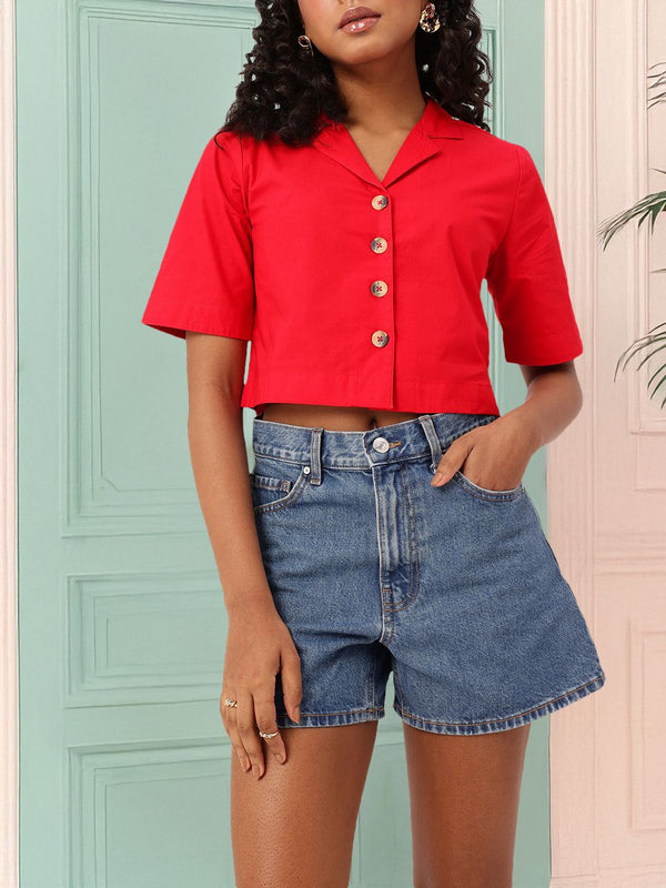 Baju merah ceri merah ceri kemeja tanaman bergaya