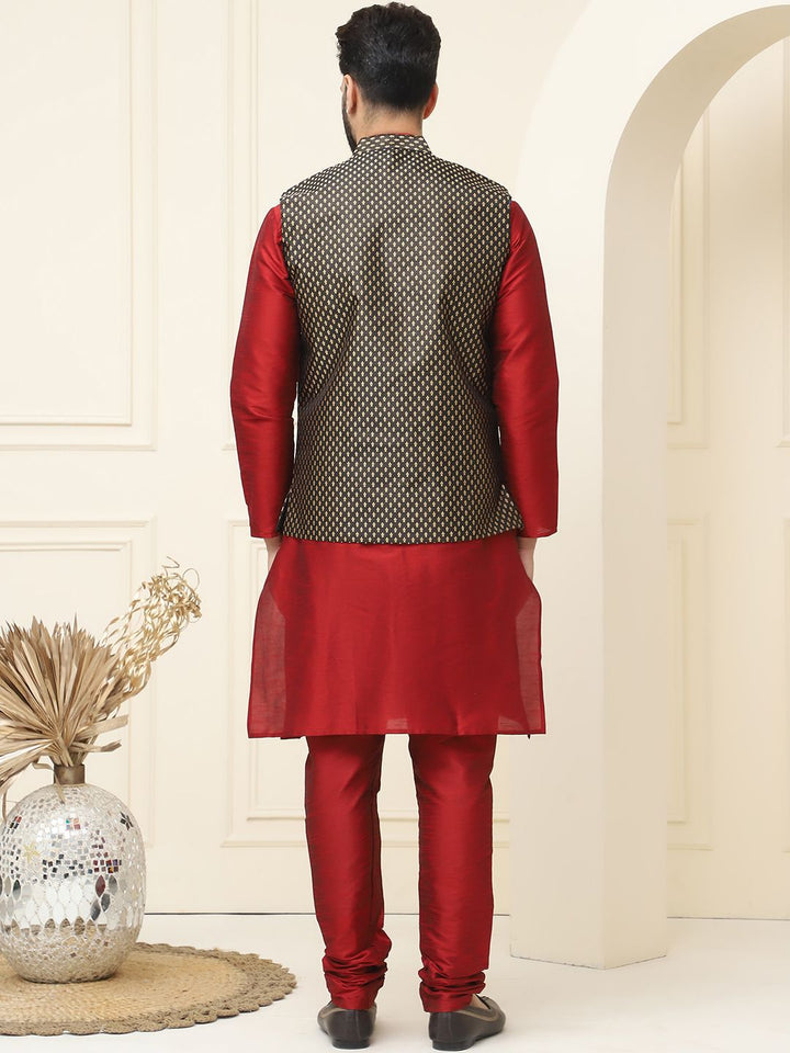 SOJANYA Kurta Kapas Sutera Kolar Mandarin Dengan Jaket Nehru Rekaan Churidar & Tenunan