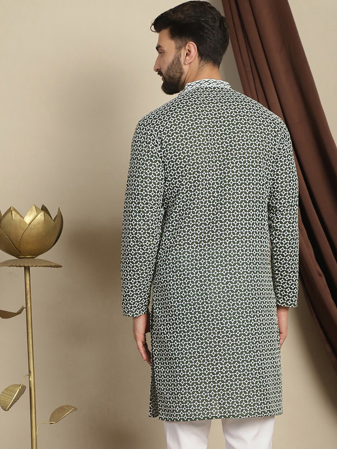 Anouk Motif Etnik Hitam Bersulam Kolar Mandarin Kurta Lurus Kapas Tulen