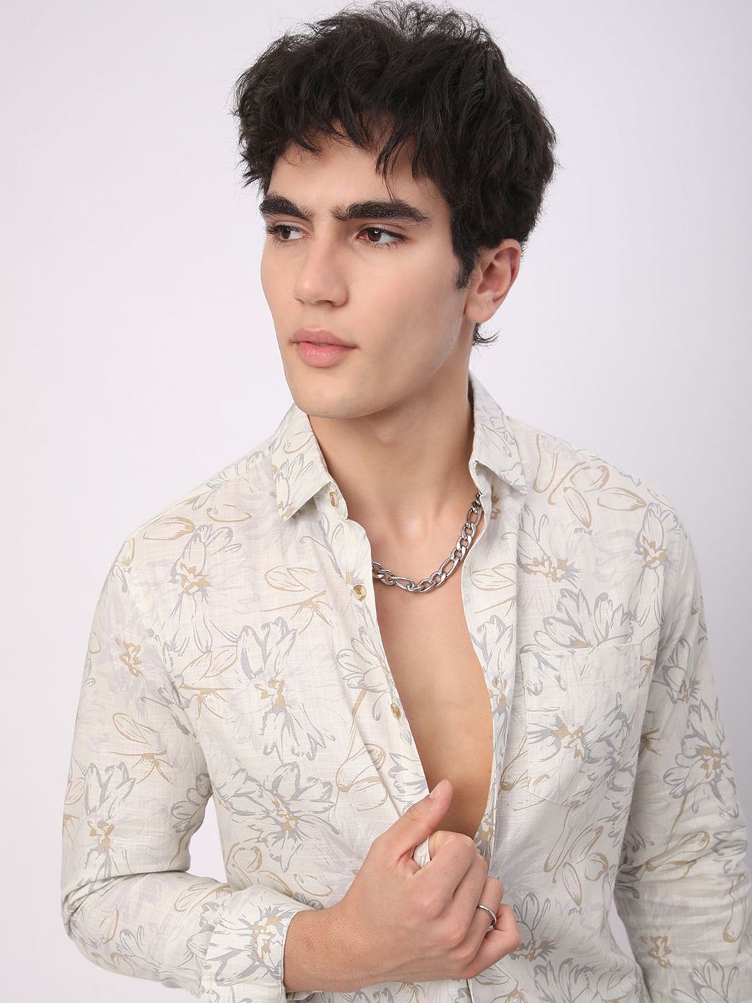 VASTRADO Classic Slim Fit Floral Printed Casual Shirt