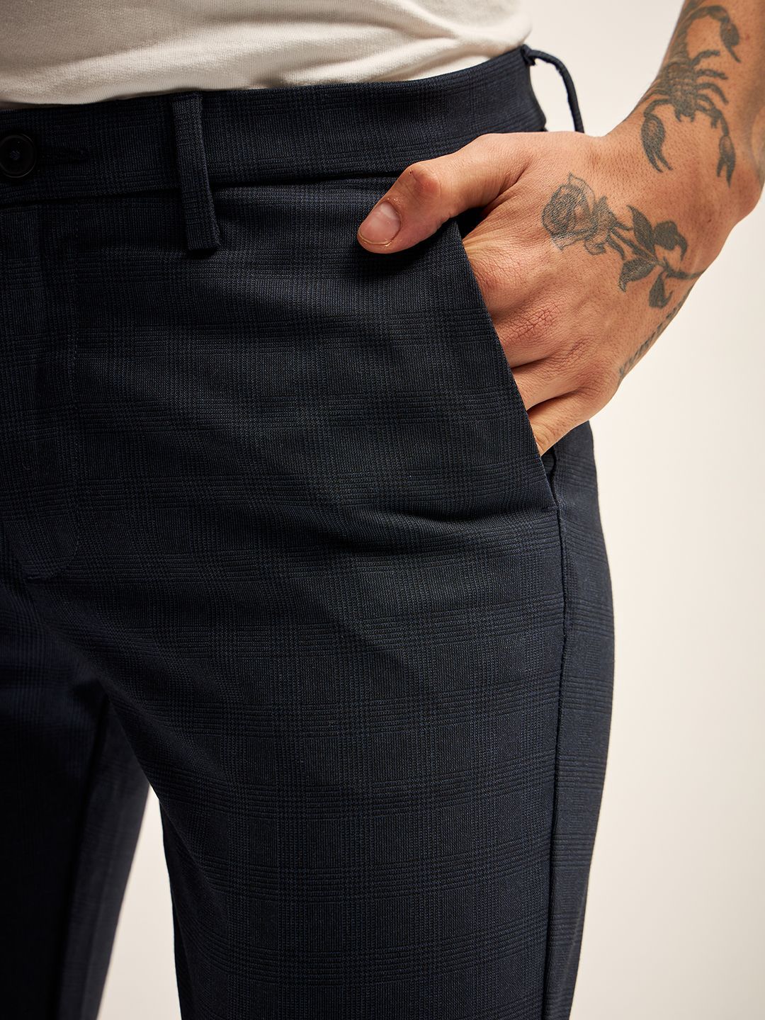THE BEAR HOUSE Men Slim Fit Chinos Trousers