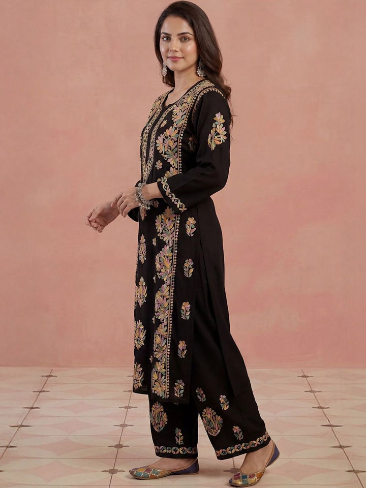 Rumah Chikankari Kurta Chikankari Biasa Wanita dengan Seluar